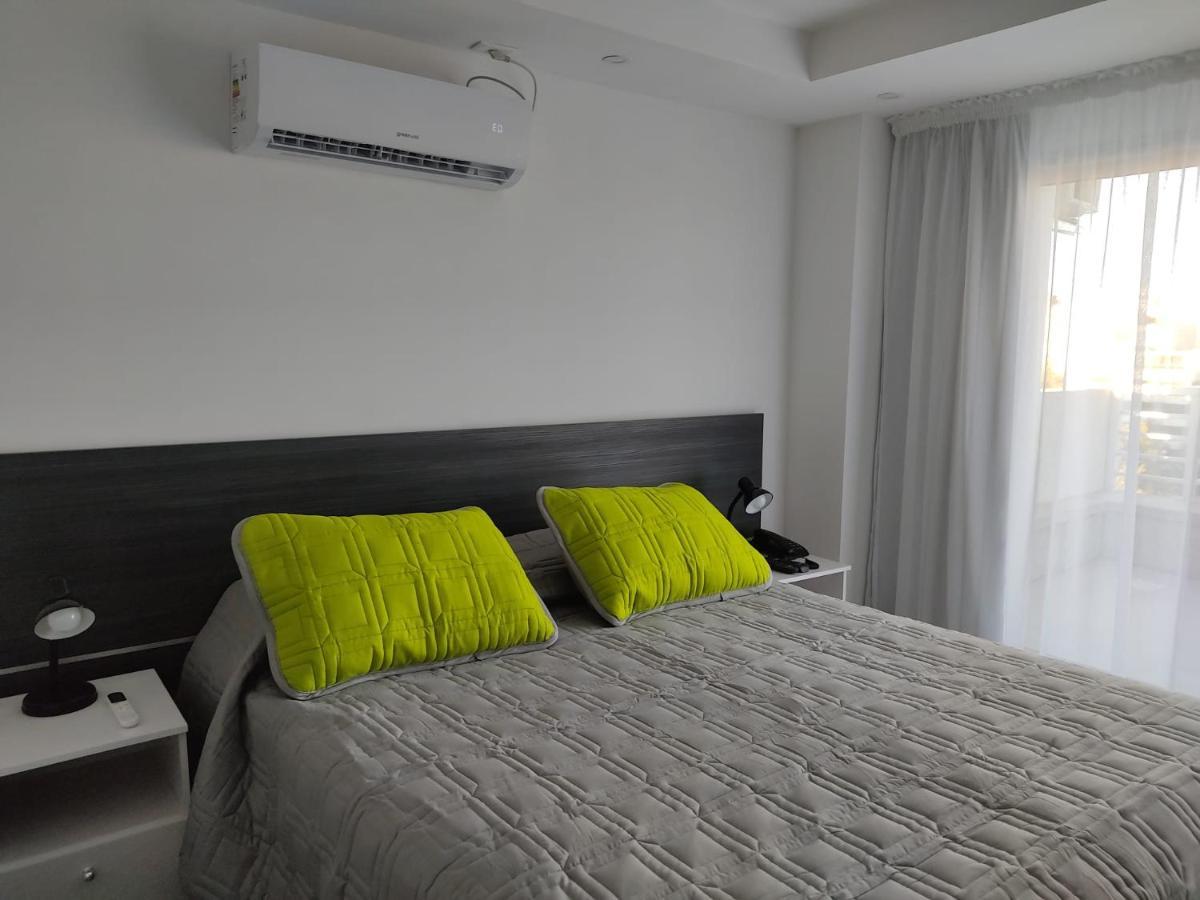 Quijano Hotel - Aparts & Suites Montevideo Exterior photo